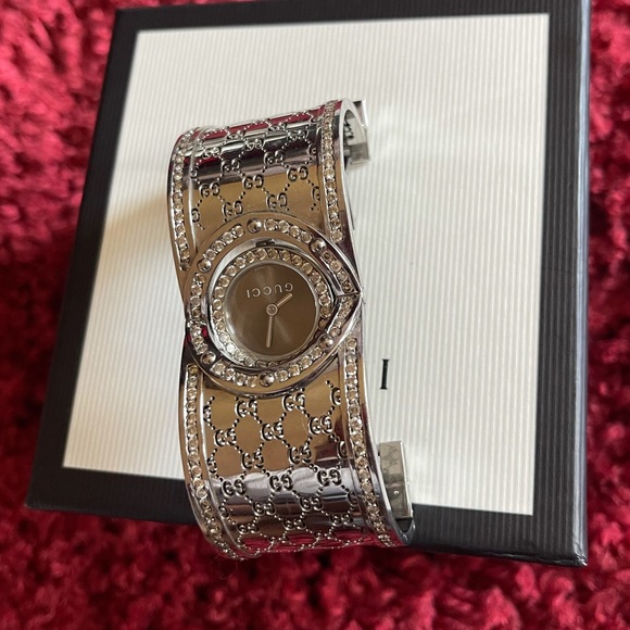 Custom Gucci watch with diamonds